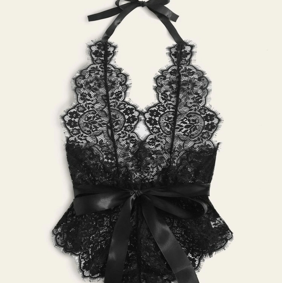 🎉HOST PICK ❤️ Floral lace halter teddy - Picture 4 of 8